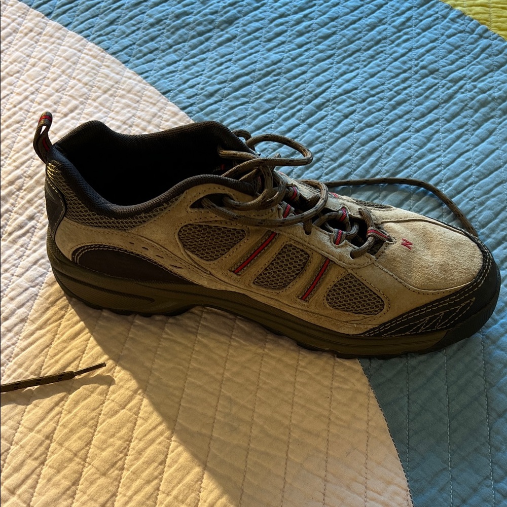 Men's New Balance 646 Walking Shoes — Size 10, 2E (Wide) - Picture 6 of 8